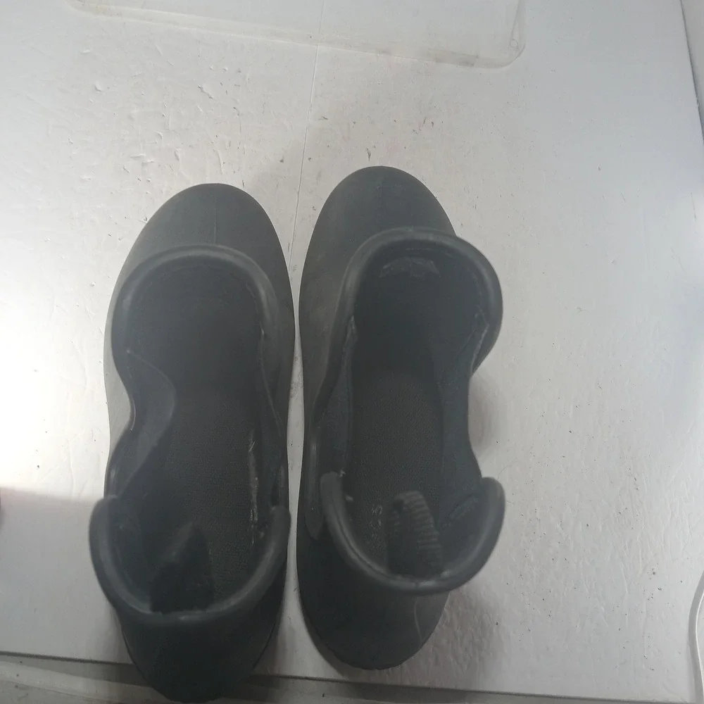 Crocs Freesail Chelsea Rain Boots 8 Black Waterproof Matte Gorpcore Utility